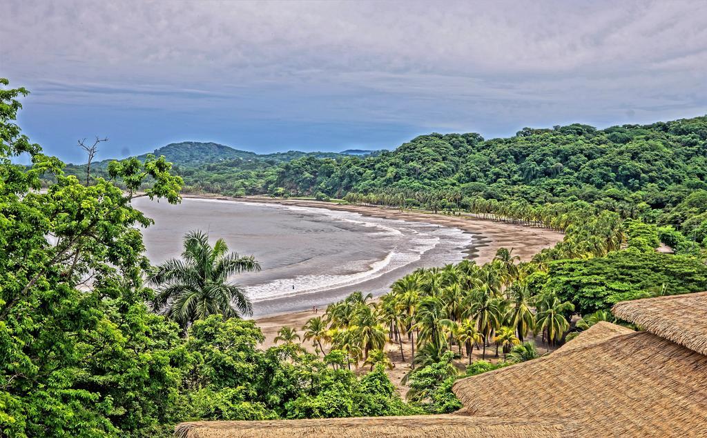 Nammbu Beach Front Bungalows Самара Экстерьер фото