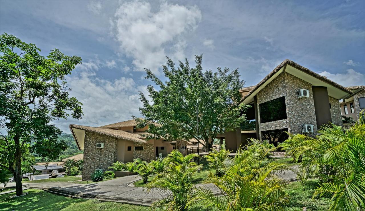 Nammbu Beach Front Bungalows Самара Экстерьер фото