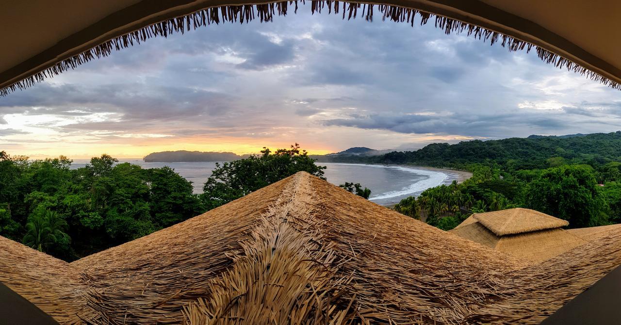 Nammbu Beach Front Bungalows Самара Экстерьер фото
